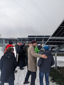 Bild vergr&ouml;&szlig;ern: Besichtigung des Solarparks